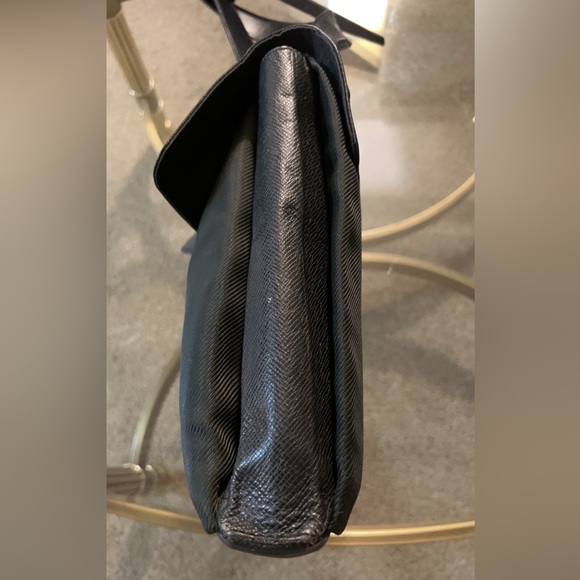 Louis Vuitton Taiga Leather and Canvas Crossbody - Picture 6 of 16